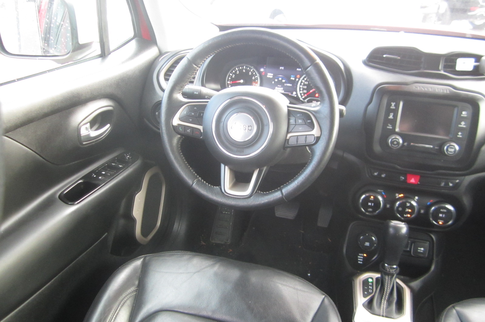 Jeep Renegade 2015 à vendre à Victoria, BC (1705338176) - Guide Auto